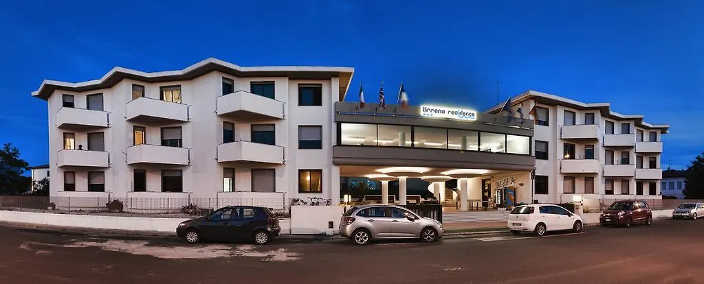 **** Aparthotel Tirreno Residence Marina di Cecina Itálie